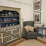 Almada Apartment *