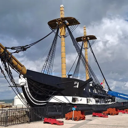 Apartament Almada Apartment *